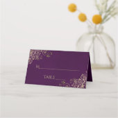 Gouden krullen op Plum Paarse Elegant Wedding Writ (Voorkant)