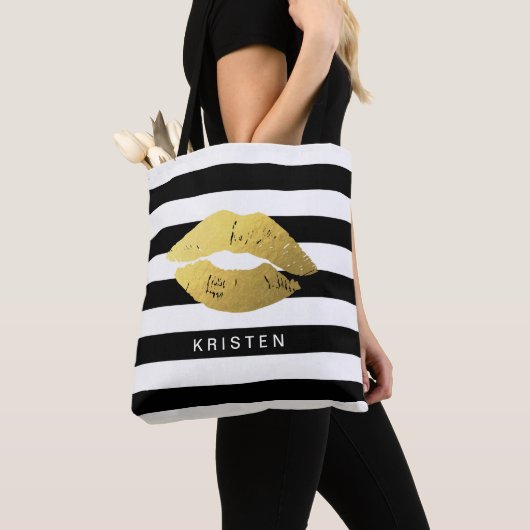 Gouden lippen met klassieke zwarte witte strepen tote bag (Dichtbij)