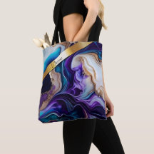 Gouden metalen accenten op blauwgroen en paarse we