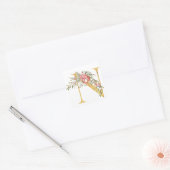 Gouden MONOGRAM letter N met bloem Vierkante Sticker (Envelop)