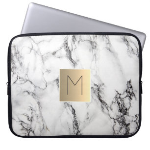 Gouden monogram op marmer laptop sleeve