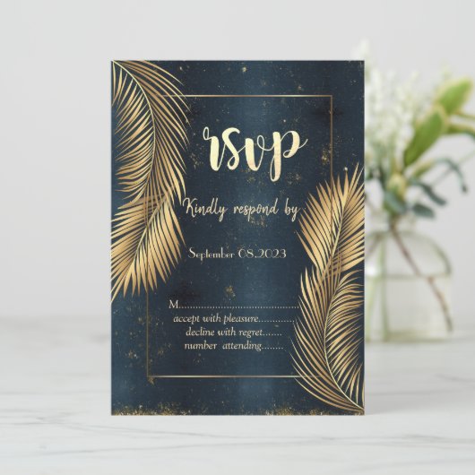 Gouden Palmbladeren Strand Bruiloft RSVP Kaart (Staand voorkant)
