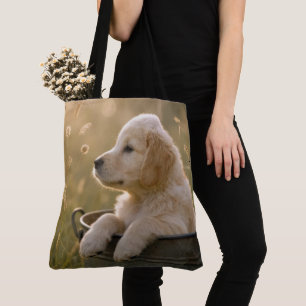 Gouden Retriever Puppy in een Metalen Emmer Draagtas