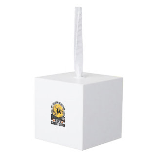 Gouden Retriever Rijdt Schotshot Halloween Heksenk Kubus Ornament
