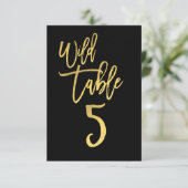 Gouden Script Wilde Verjaardagsfeest Tafel Nummer Kaart (Staand voorkant)