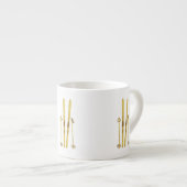 Gouden ski's en palen | ski-illustratie espresso kop (Voorkant rechts)