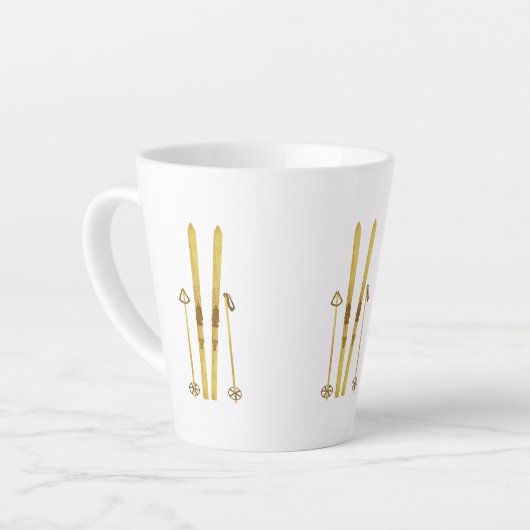 Gouden ski's en palen | ski-illustratie latte mok (Linkerhoek)