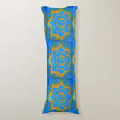 gouden tantrische sterren op blauw lichaamskussen (Voorkant Verticaal)