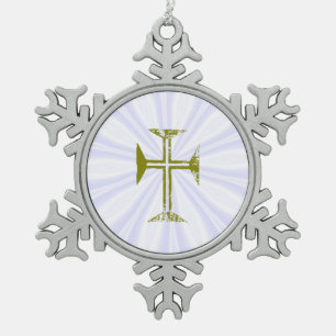 Gouden verwoeste Byzantijnse kruis op witte strale Tin Sneeuwvlok Ornament