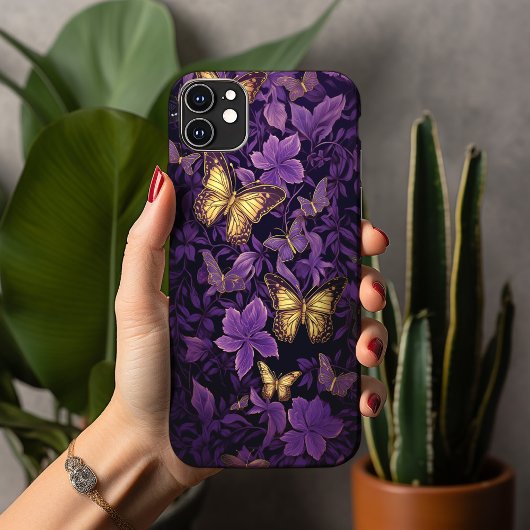 Gouden vlinders op paarse bloemen Case-Mate iPhone case