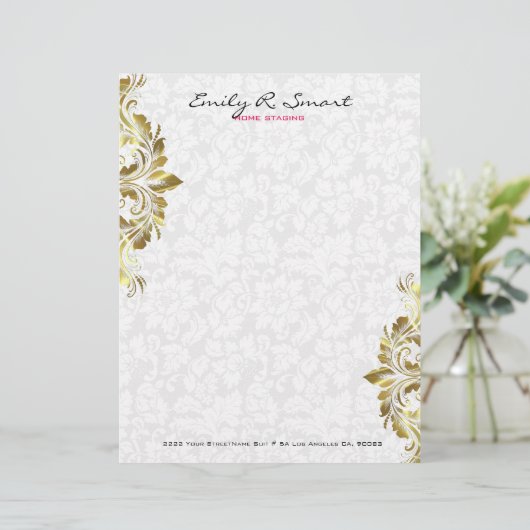 Gouden werveling op pluche wit briefhoofd (Staand voorkant)