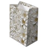 Gouden Witte Lotus Bloemen Bruiloft Medium Cadeauzakje (Achterkant Gekanteld)