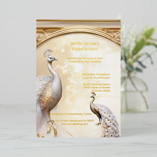 Gouden witte pauw art nouveau elegant echt folie uitnodiging (Staand Voorkant)