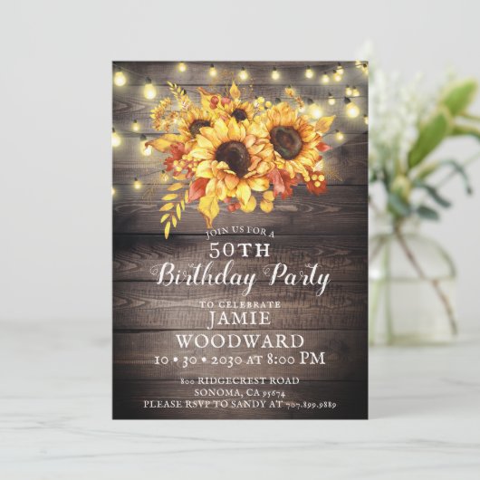 Gouden zonnebloemen Rustic Wood 50th Birthday Part Kaart (Staand voorkant)