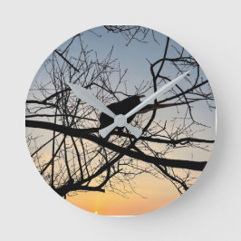 Gouden Zonsondergang Silhouet: Vogel op Boomtakken Ronde Klok