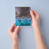 Goudflorale mandala en confetti afbeelding flyer (Hand)