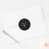 Goudkleurig initiaal V op zwart monogram rond Ronde Sticker (Envelop)