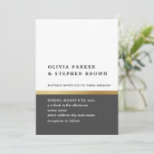 Goudstreep. Elegant zwart-wit bruiloft Kaart (Staand voorkant)