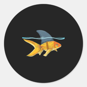 Goudvis met vinhaai Funny Fi-shirt Ronde Sticker