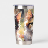 Gourde Isotherme Chat calico et papillons dans un jardin printanier (Gauche)