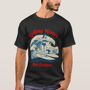 Graaiende Verwende Kraaien in Boom T-shirt