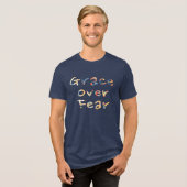 Grace Over Fear Mannen Tri-Blend Shirt (Voorkant volledig)