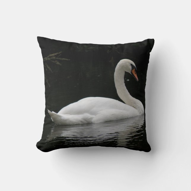 Graceful White Swan Pillow Kussen (Voorkant)