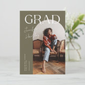GRAD Olive Arch Faire-part de graduation (Debout devant)