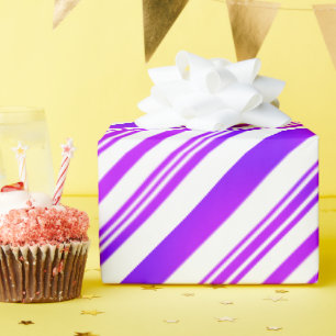 Gradiënt Paarse en witte strepen Cadeaupapier
