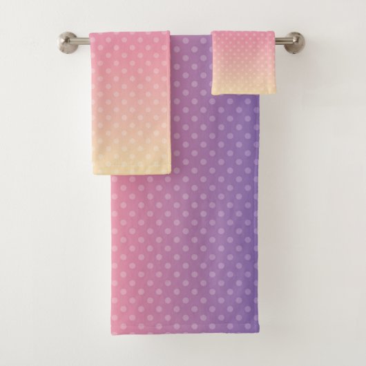 Gradient pastel colors polka dot pink violet (En situation)