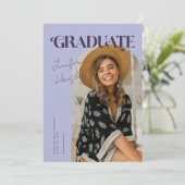 Graduate Rétro Arc violet Faire-part de graduation (Debout devant)