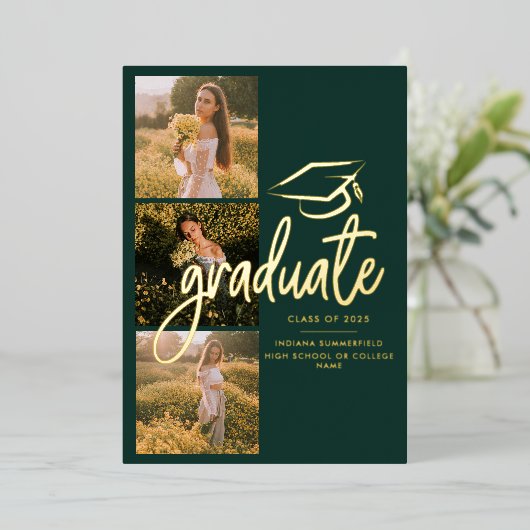 Graduation 2025 Green Photo Gold Foil Faire-part (Debout devant)