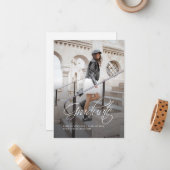 Graduation 2025 Lettré à la main Faire-part photo (Devant/Arrière en situation)