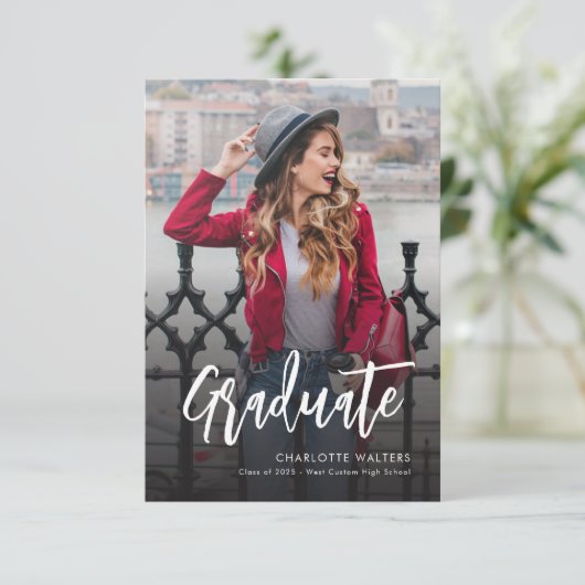 Graduation 2025 Script Photo Faire-part (Debout devant)