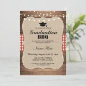 Graduation BBQ Invitation Red Rustic Wood (Debout devant)