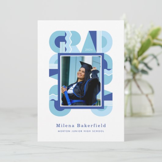 Graduation celebration invitation class of 2026 (Debout devant)