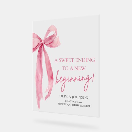 Graduation De Bow Une Douce Se Terminant Par Un No (Angle)