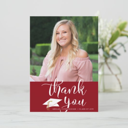 Graduation Merci rouge Un script photo (Debout devant)