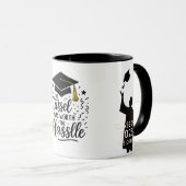 "Graduation Mug - Illustration du Casquette d'admi (Devant droit)