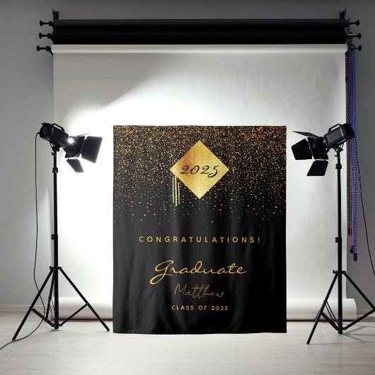 Graduation party 2023 black gold confetti afstuder wandkleed