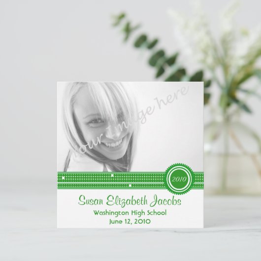 Graduation Party - Green & White Invite Kaart (Staand voorkant)