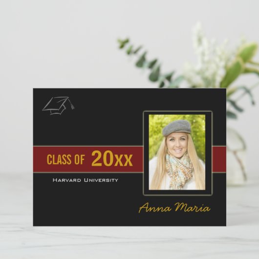 Graduation Party Photo rouge Invitation (Debout devant)