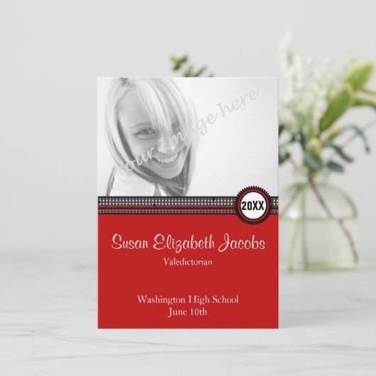 Graduation Party - Red & Black Invite Kaart (Staand voorkant)