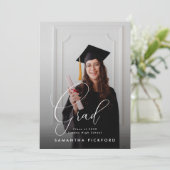 Graduation personnalisable Faire-part Photo Grad (Debout devant)