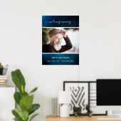 Grafblauwe hemel foto herdenking welkom poster (Thuiskantoor)