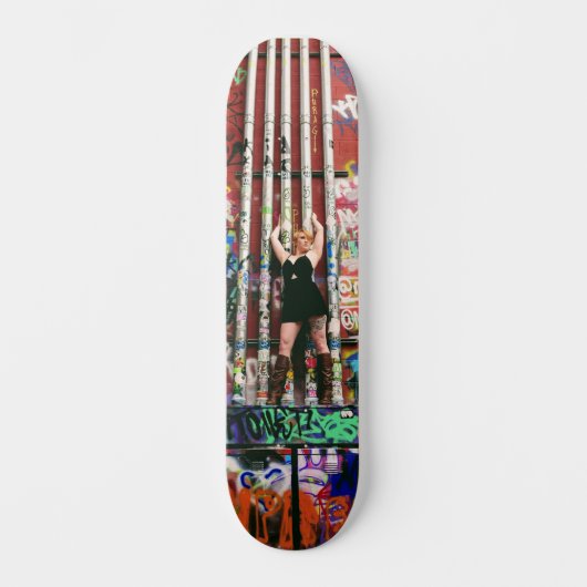 Graffiti Alley Skateboard (Voorkant)