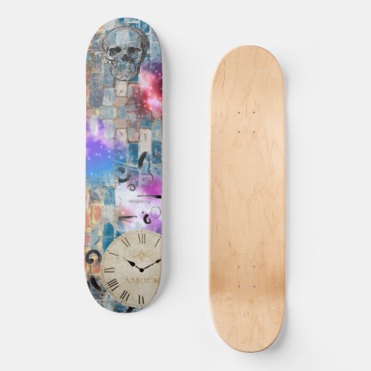 Graffiti, bakstenen muur, schedel, klok, graphics skateboard (Voorkant)