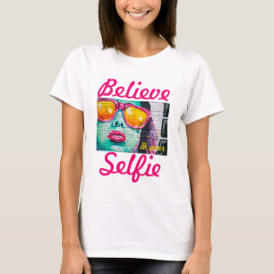 Graffiti Geloof in je Selfie-Shirt T-shirt