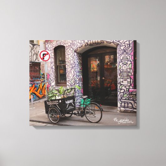 Graffiti Laneway Wrapped Canvas Print (Voorkant)