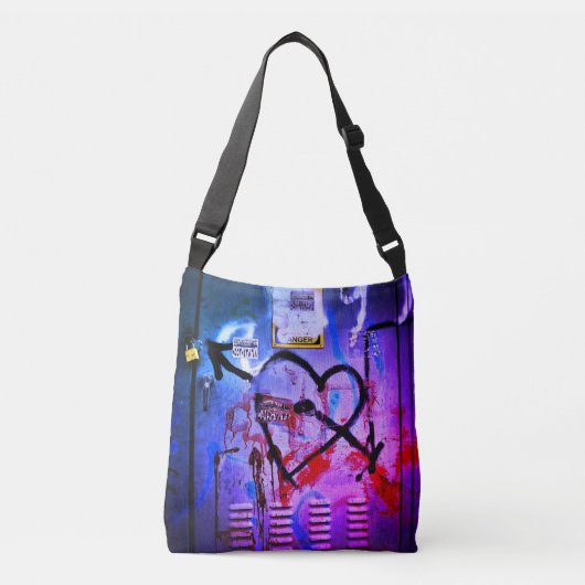 Graffiti Love Crossbody Tas (Voorkant)